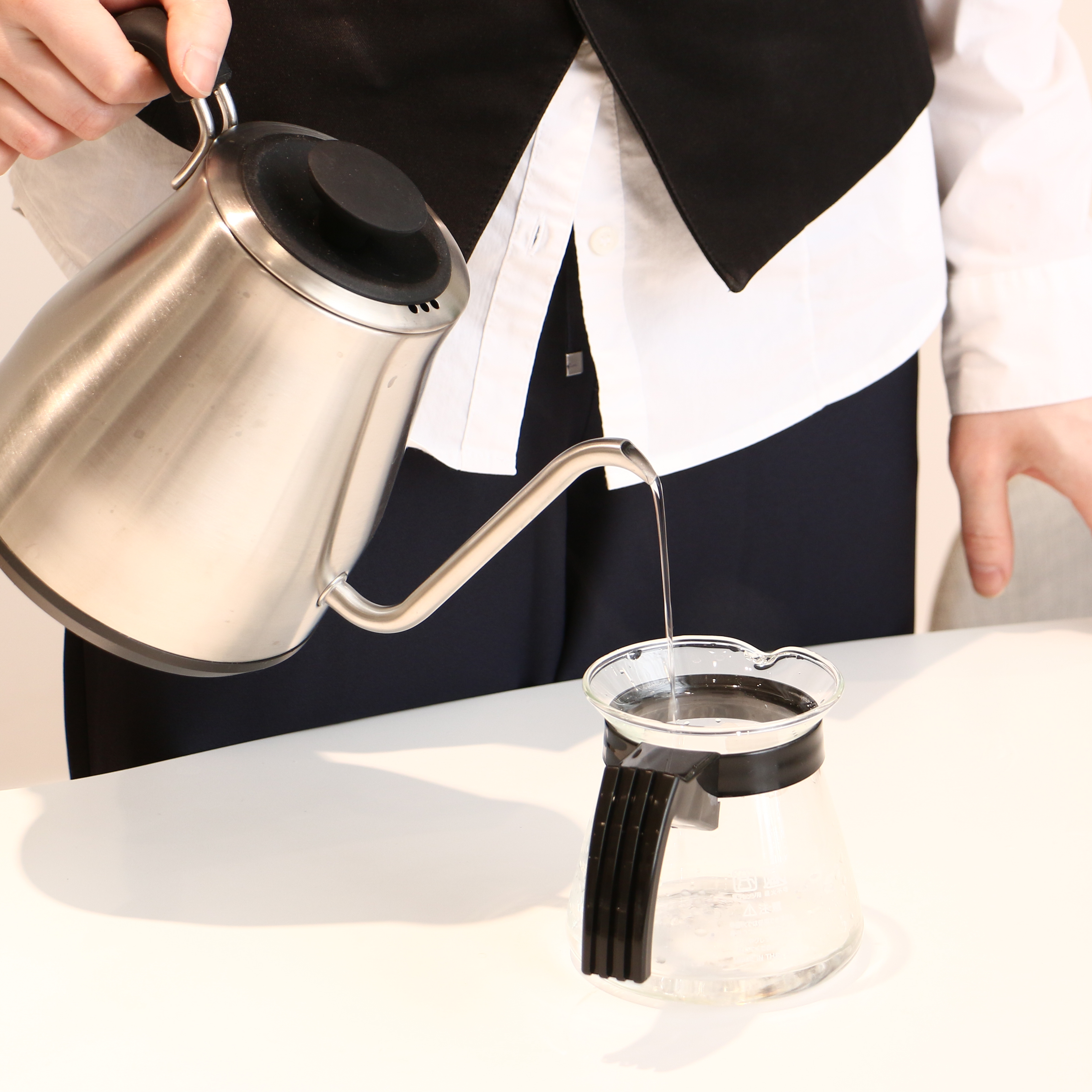 OXO 電気ケトル ドリップケトル 温度調整＆タイマー機能付 1℃単位で温度調整ができるタイマー機能付きドリップケトル（電気