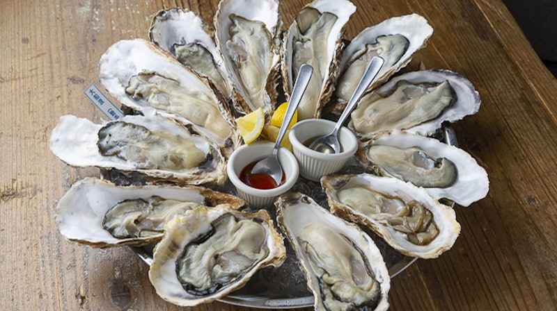 SALTY Oyster house 1