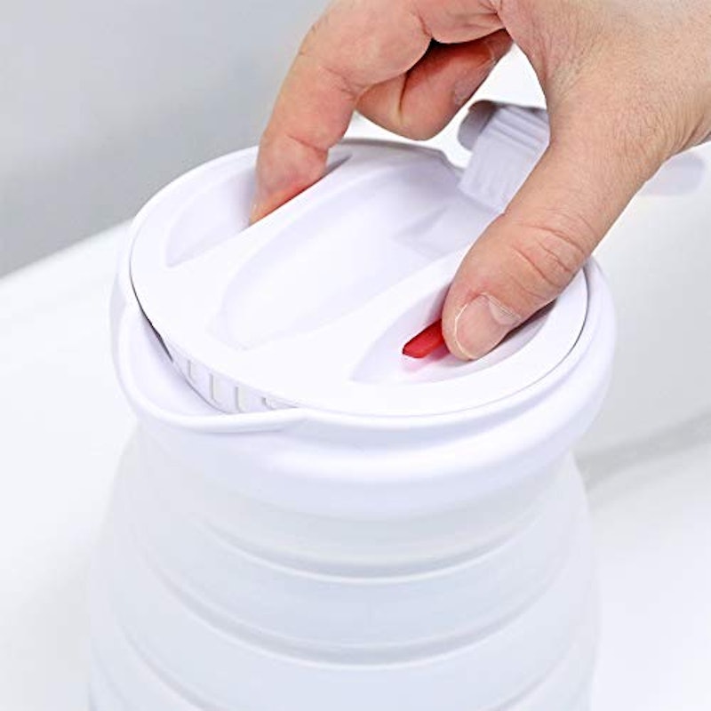折りたためる電気ケトル 4