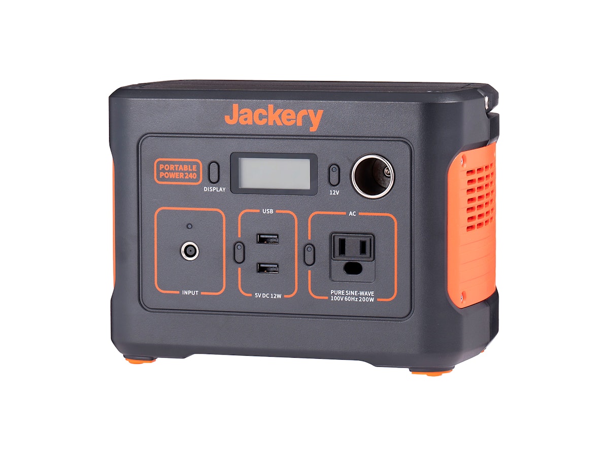 Jackery ポータブル電源 240を徹底レビュー！実際に使ってわかった