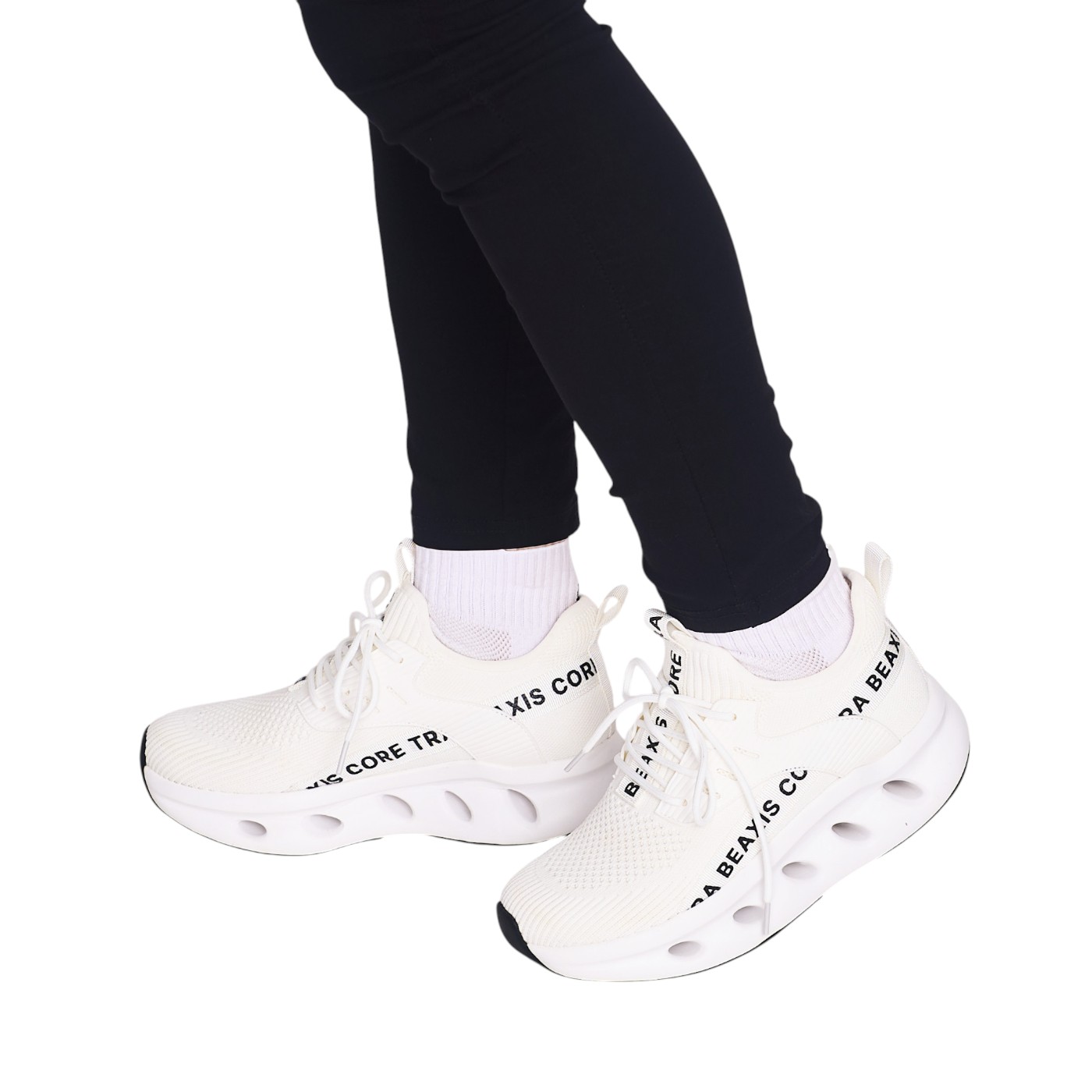 アメイズプラス BEAXIS シェイプコアスニーカーを検証レビュー