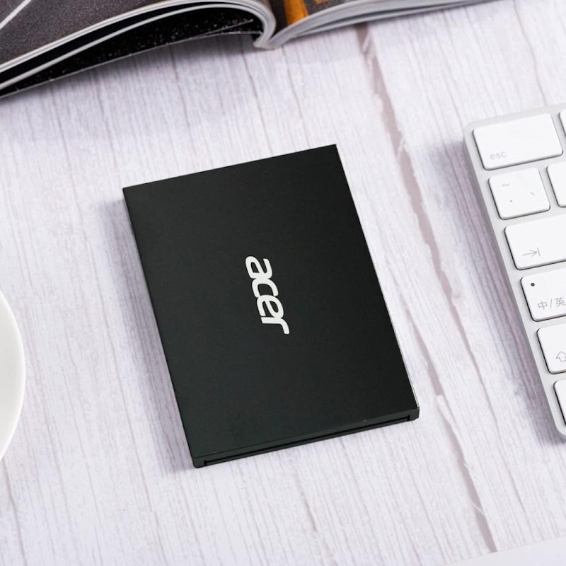Acer RE100 2.5インチ SATA III SSD 3
