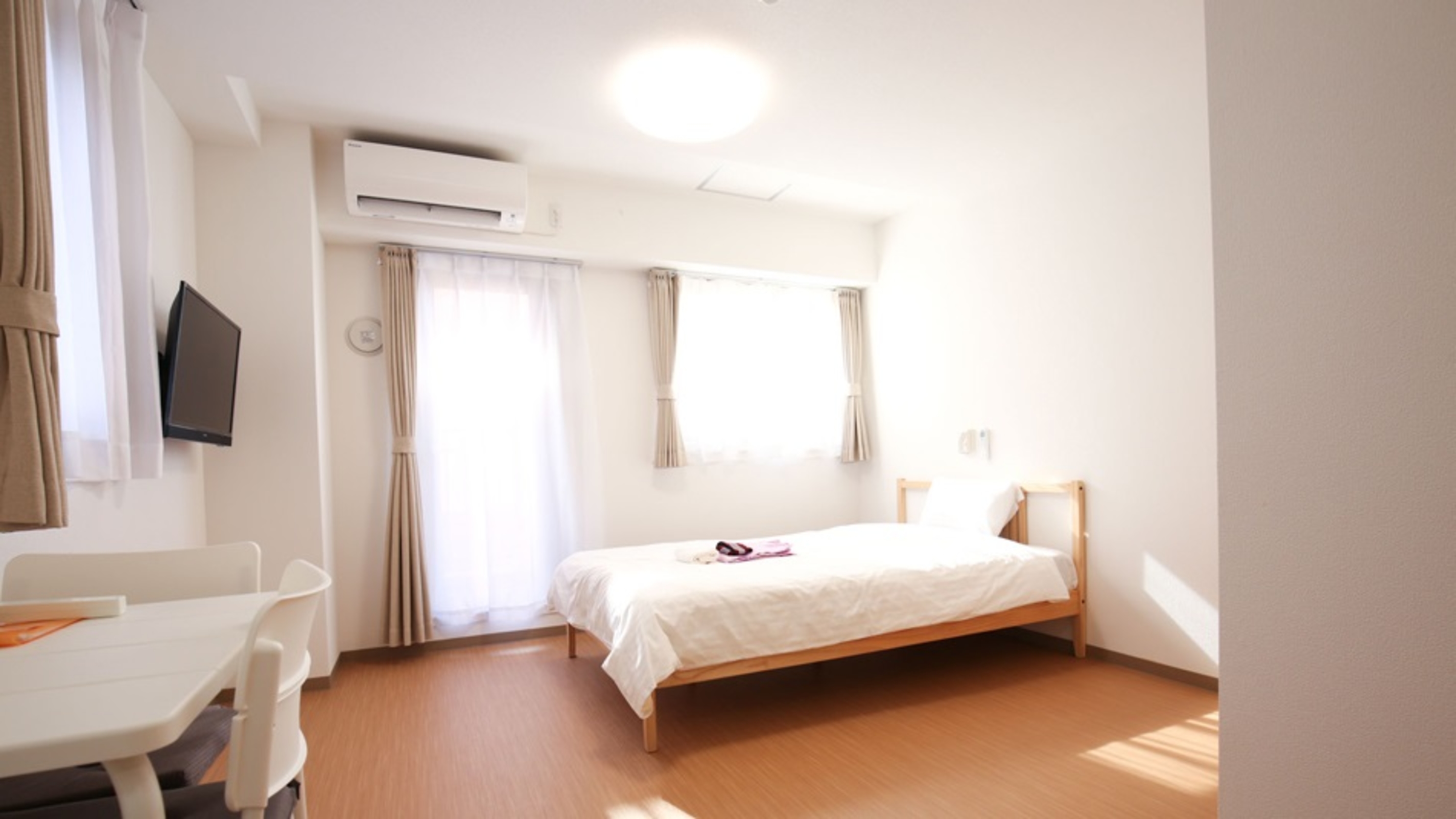 CONNECT INN 4