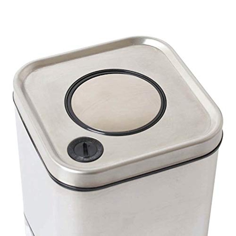 CUBE JAR WITH PRESS LID 2