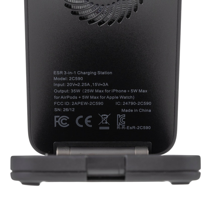 3-in-1充電器 9