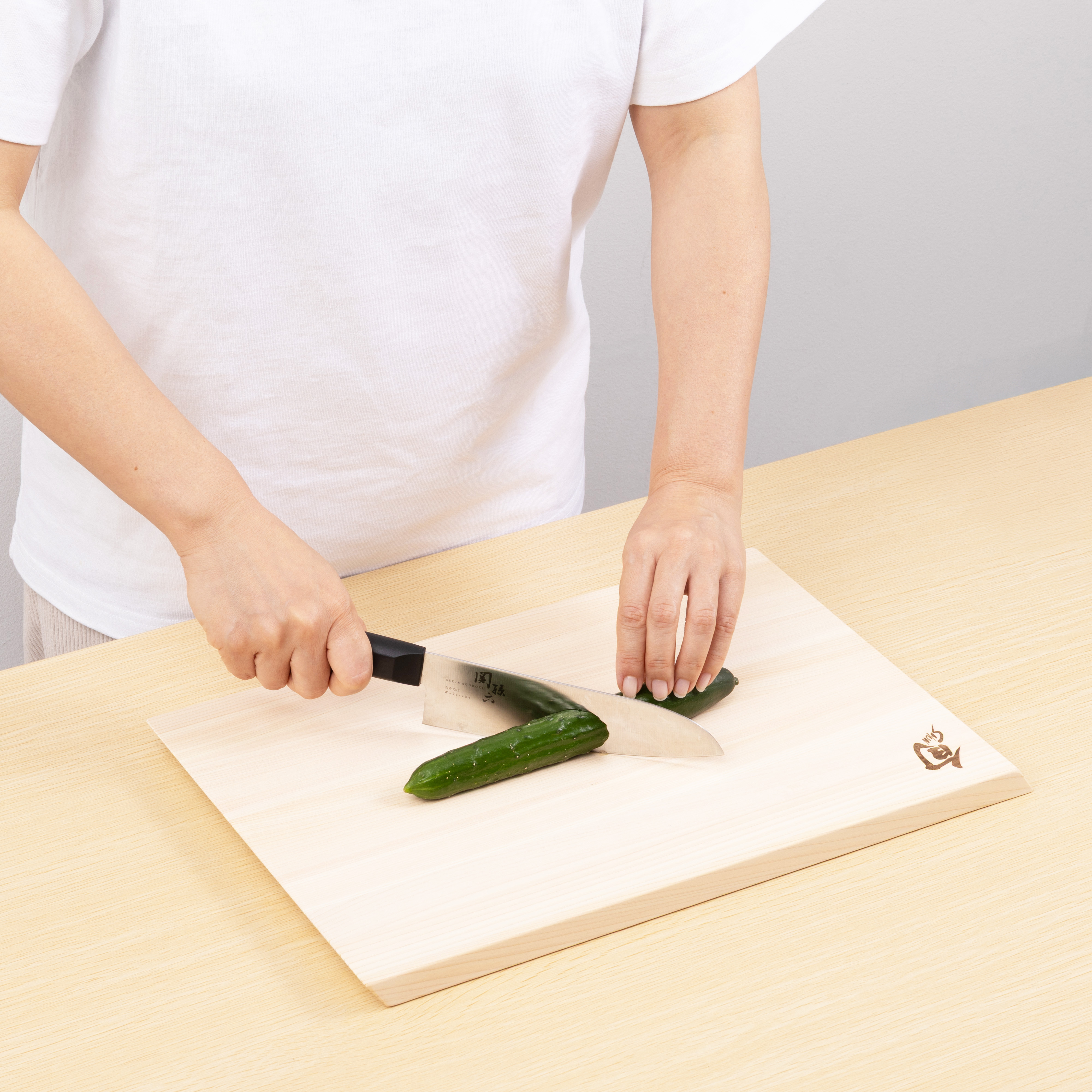 京セラ ブラックカッティングボード BCB-1を検証レビュー！まな板の