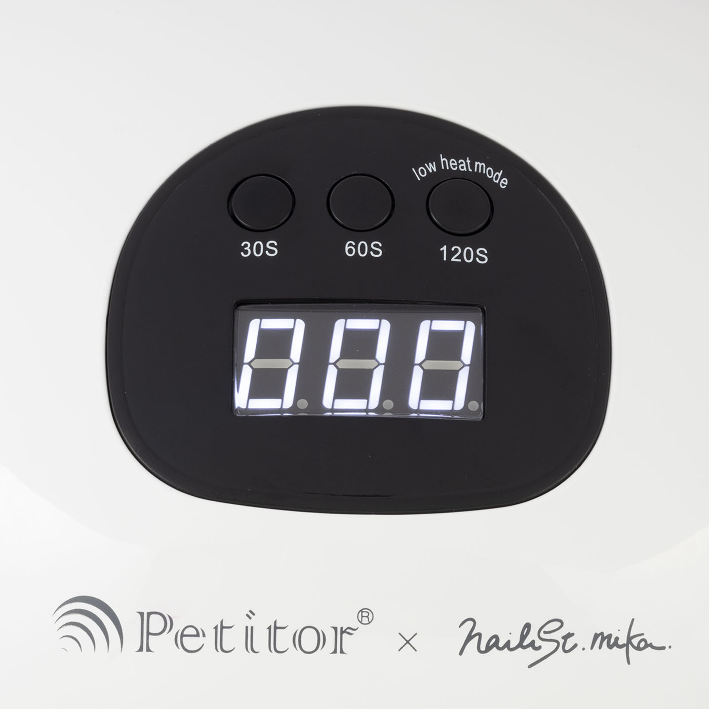 プチトル ネイリストmika. コラボネイルライト（48W）をレビュー