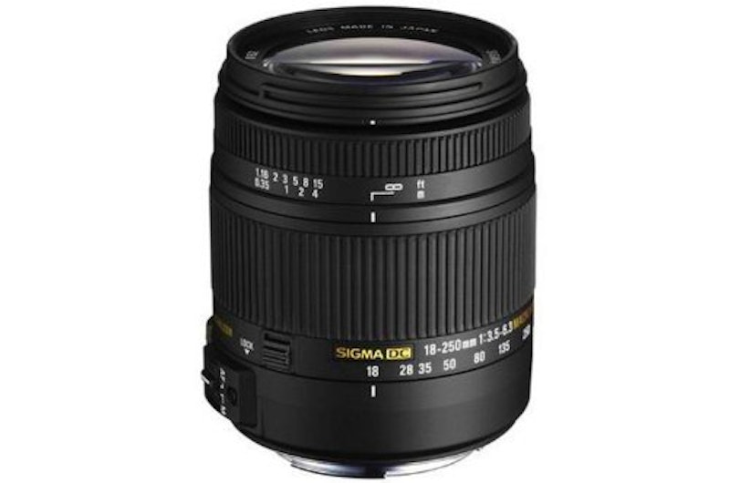 18-250mm F3.5-6.3 DC MACRO OS HSM 3