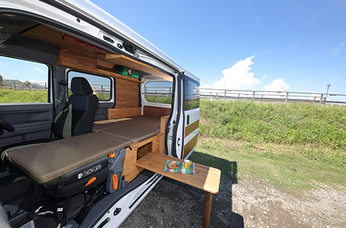 RETREAT MINI 1