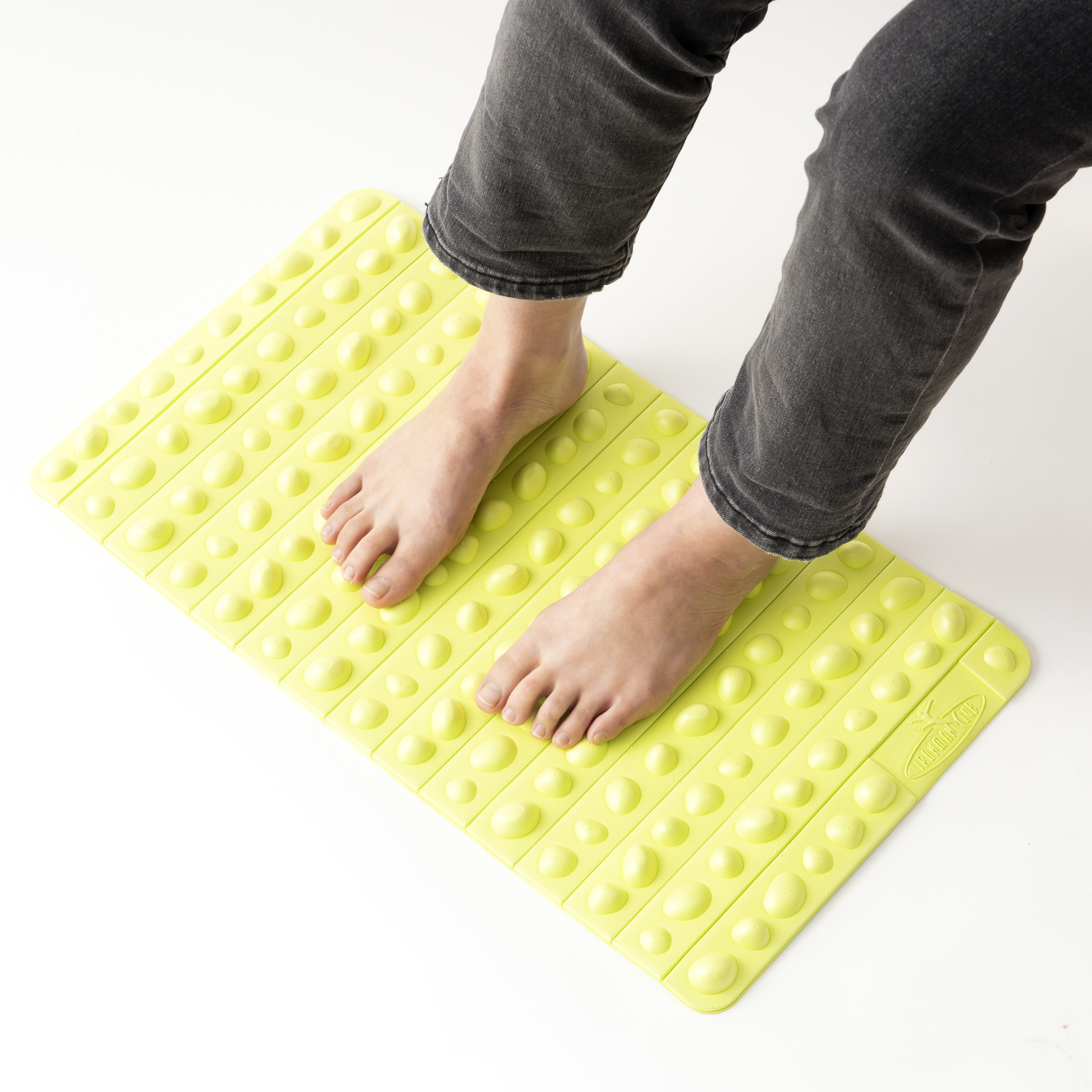 鉄人倶楽部 足つぼマットを全商品と比較 口コミや評判を実際に使ってレビューしました Mybest