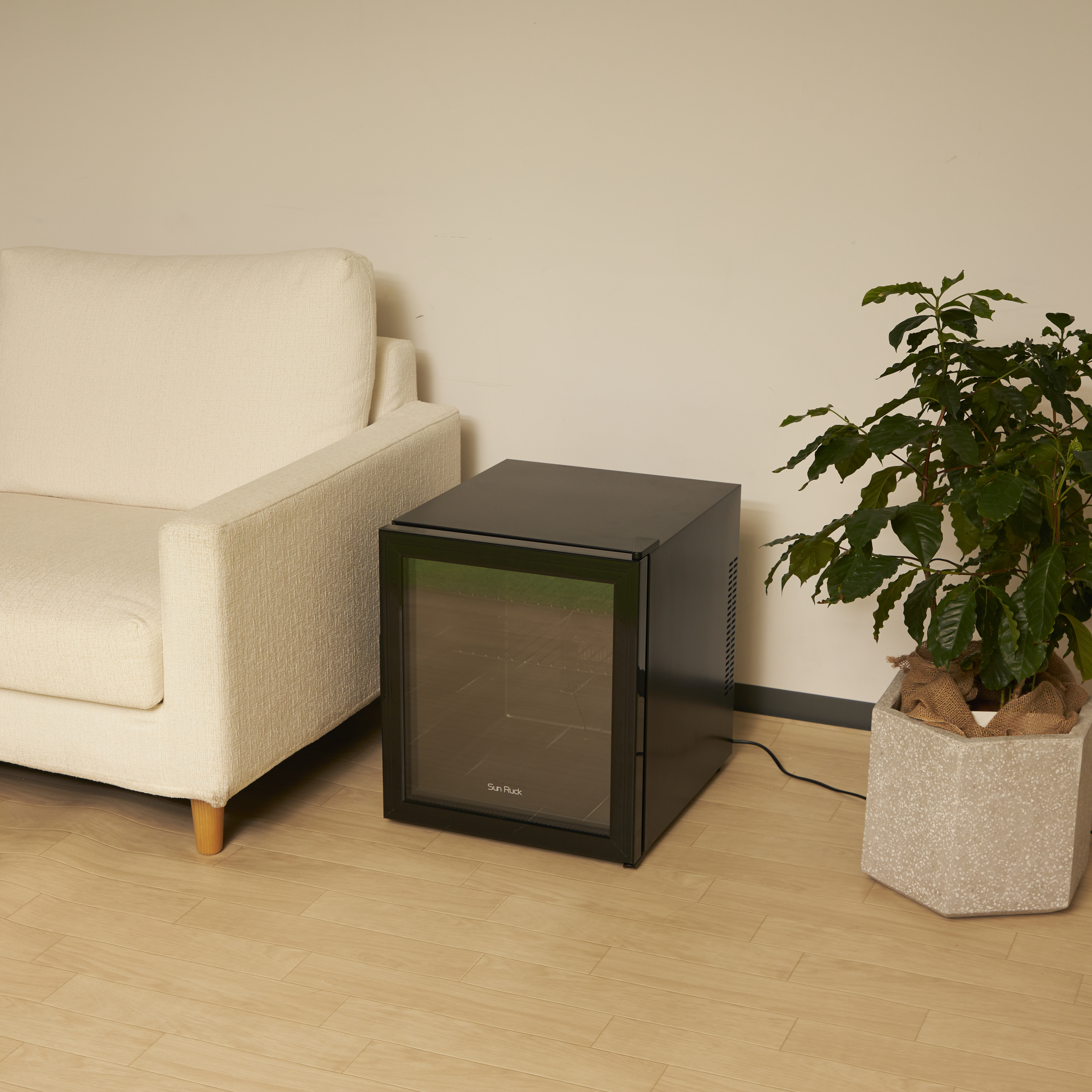 イー・エム・エー Sun Ruck 冷庫さん cellar SR-W416-Kを検証