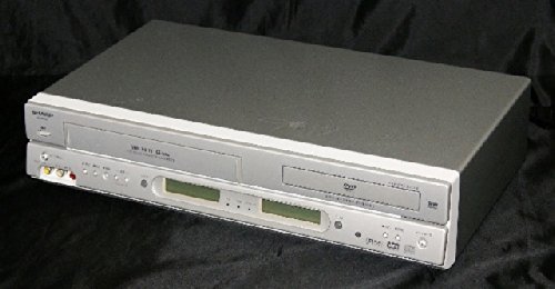 ビデオ一体型DVDプレーヤー 1