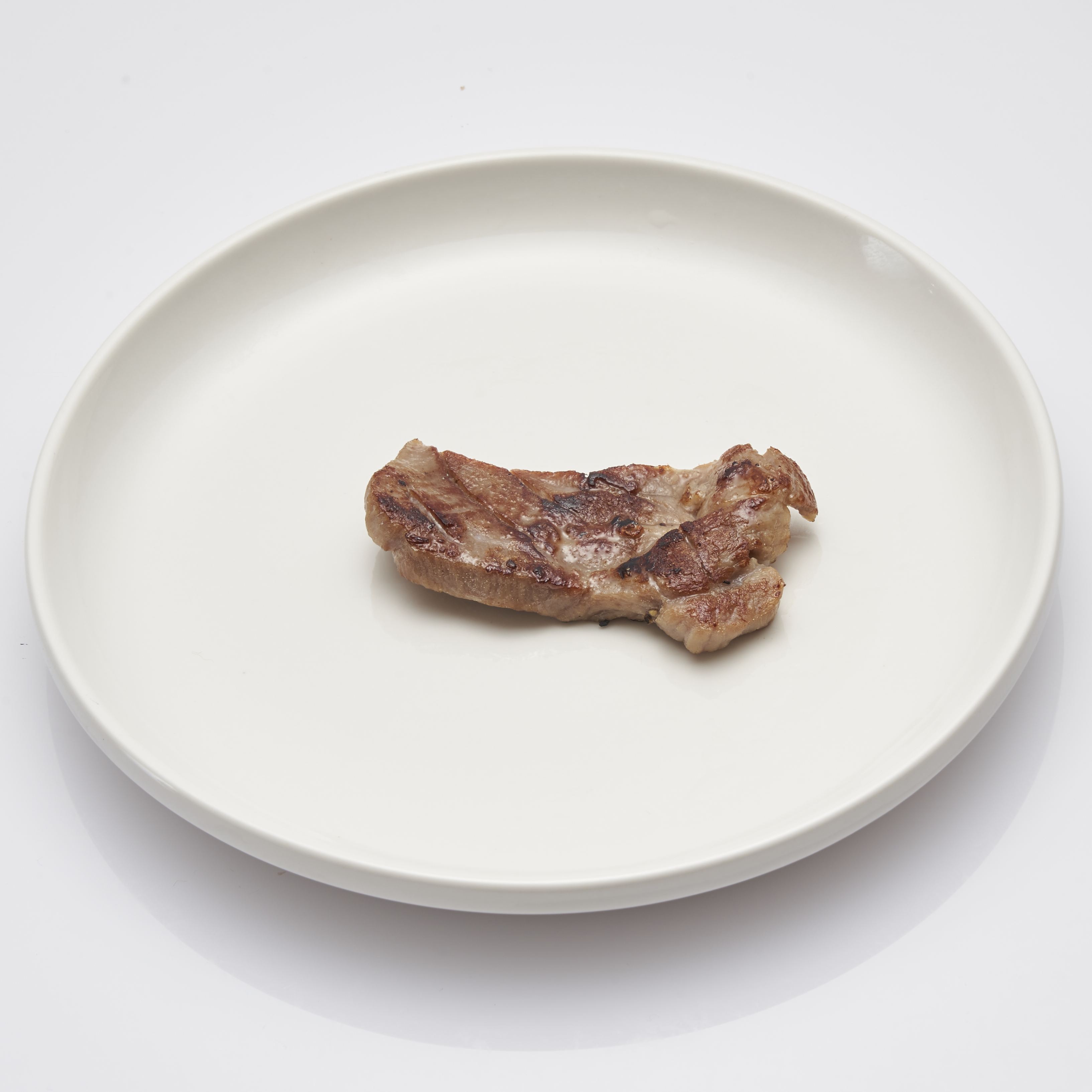仔牛の牛タン丸ごと一本塩麹熟成 2