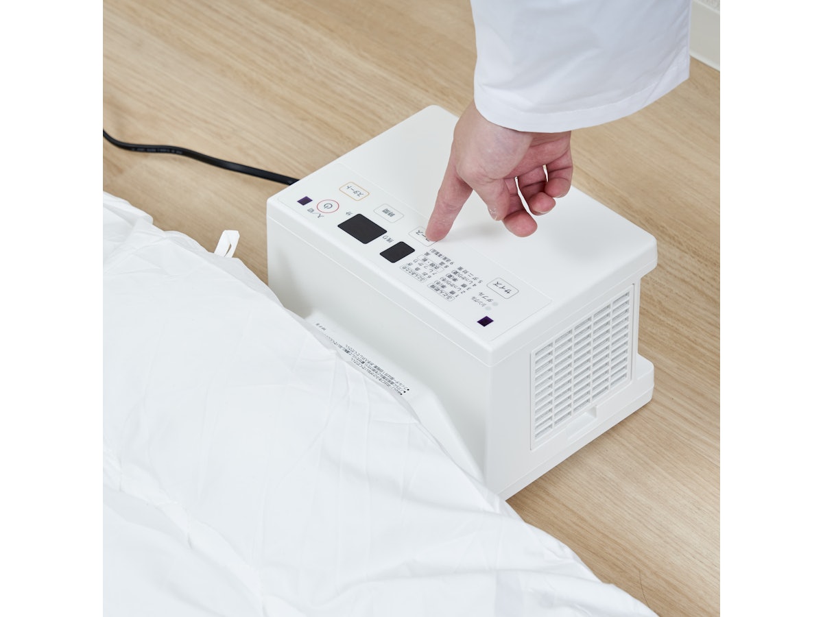 ZOJIRUSHI ふとん乾燥機 RF-FA20-WA ホワイト 22年製 象印 ふとん乾燥 ZOJIRUSHI ふとん乾燥機 RF-FA20-WA ホワイト 22年製 象印 ふとん乾燥