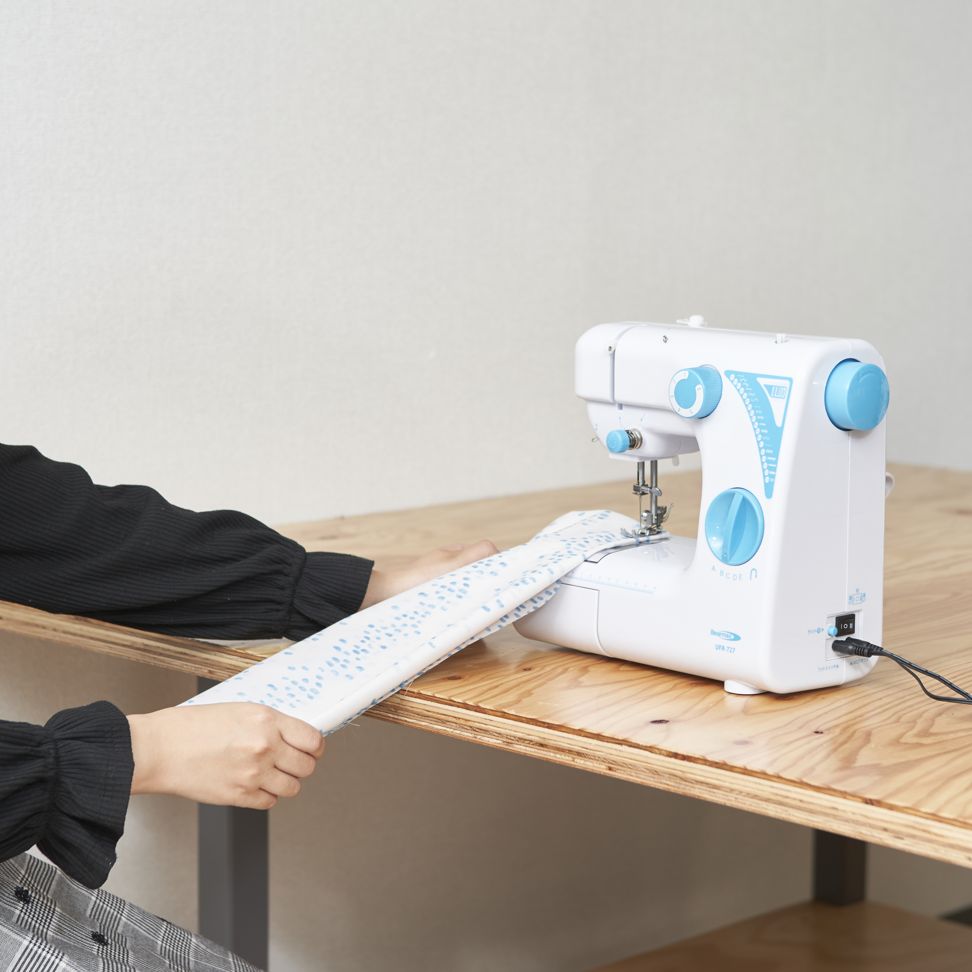 クマザキエイム Bearmax ポータブルミシン フットコントローラー付き UFR-727 Amazon | クマザキエイム Bearmax ポータブルミシン フット