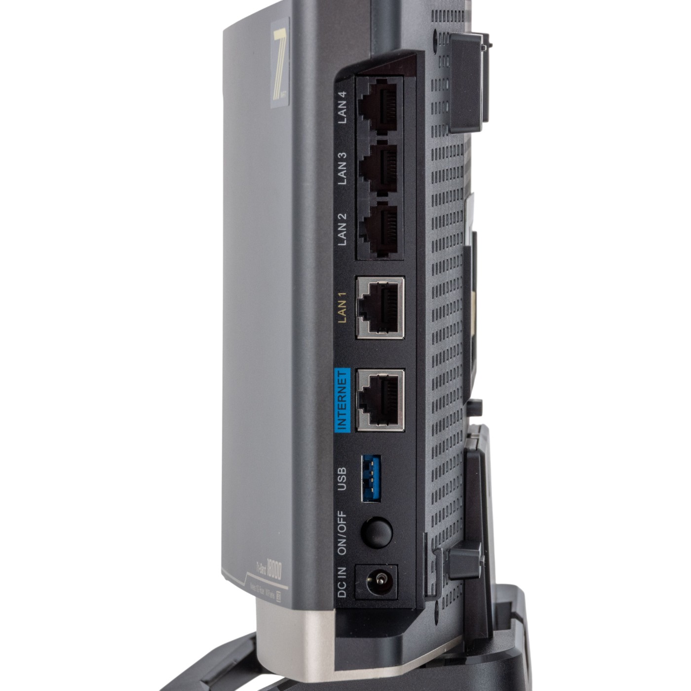 バッファロー Wi-Fi 7対応トライバンドルーター WXR18000BE10Pを