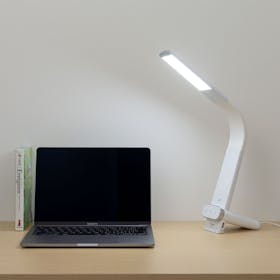 アイリスオーヤマ LEDデスクライト LDL-QLDL-Wを検証レビュー!デスクライトの選び方も紹介 3