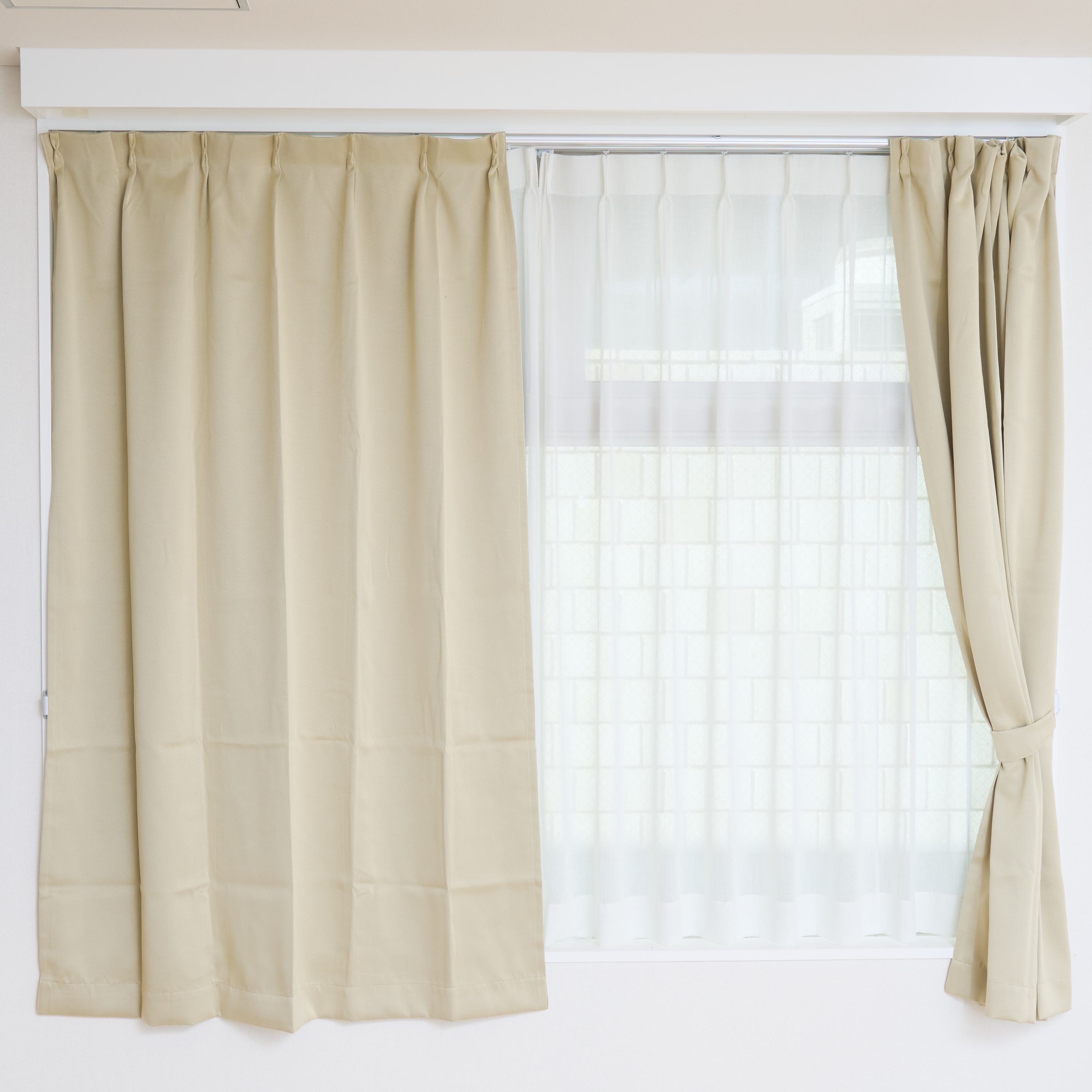 【びっくりカーテン】掃き出し窓用 両開きカーテン 262cm×181cm びっくりカーテン】掃き出し窓用 両開きカーテン 262cm×181cm びっくり