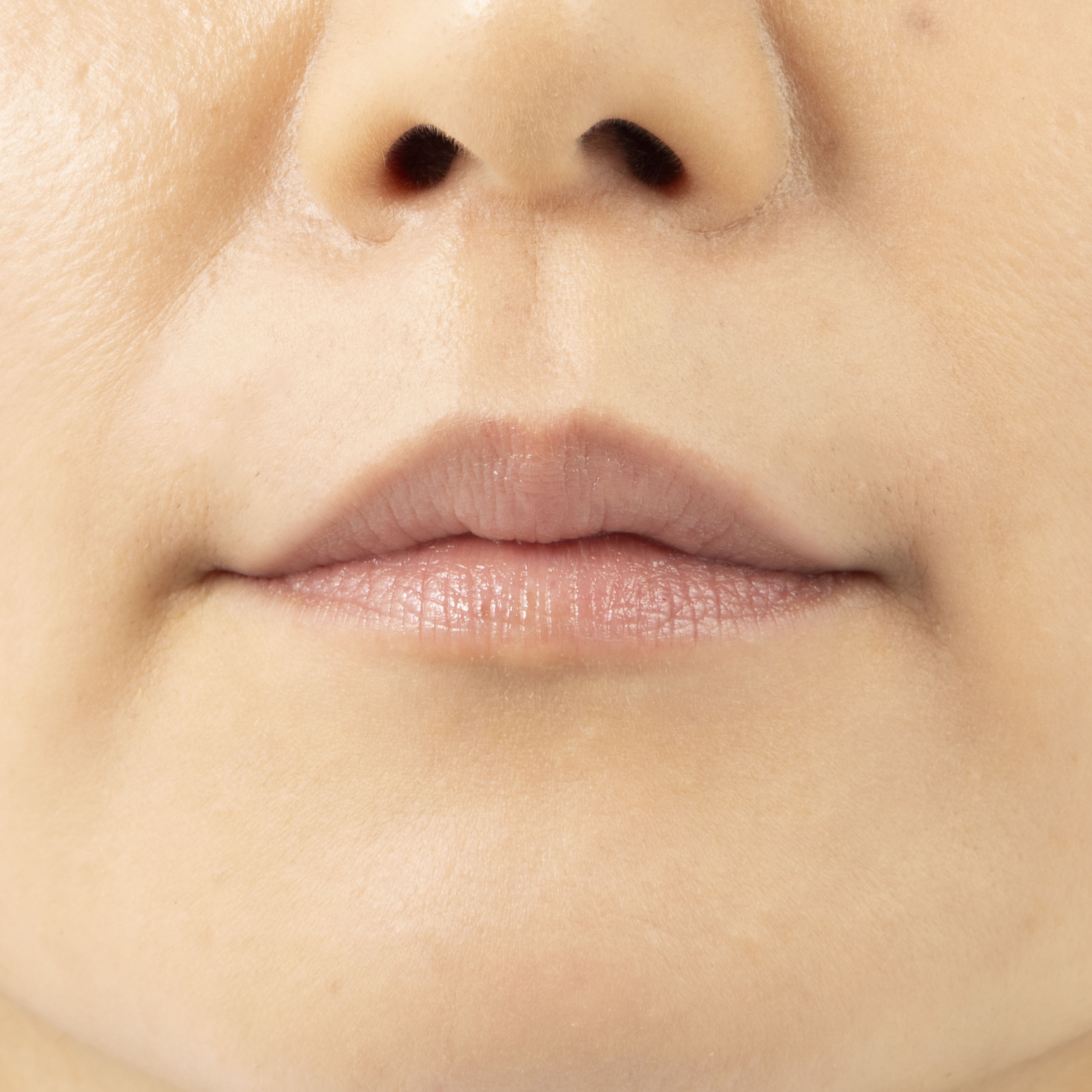 シャネル ルージュ ココ ボーム 912 ドリーミー ホワイトをレビュー