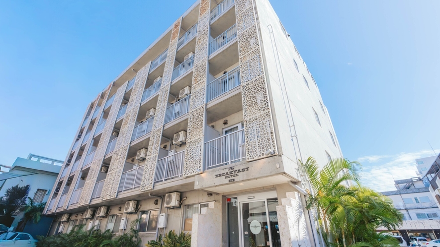 The BREAKFAST HOTEL MARCHE石垣島 1