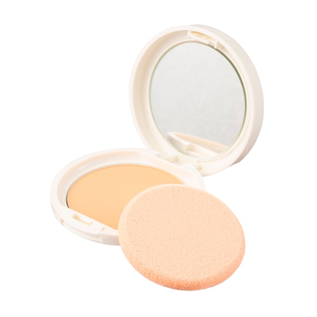 ロゼット スキンマニア セラミドパウダーファンデーションを他商品と比較 口コミや評判を実際に使ってレビューしました Mybest