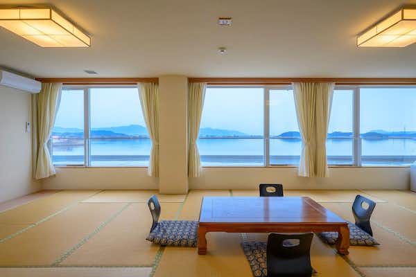 湖畔の温泉宿くにびき グランピングベースIZUMO 3