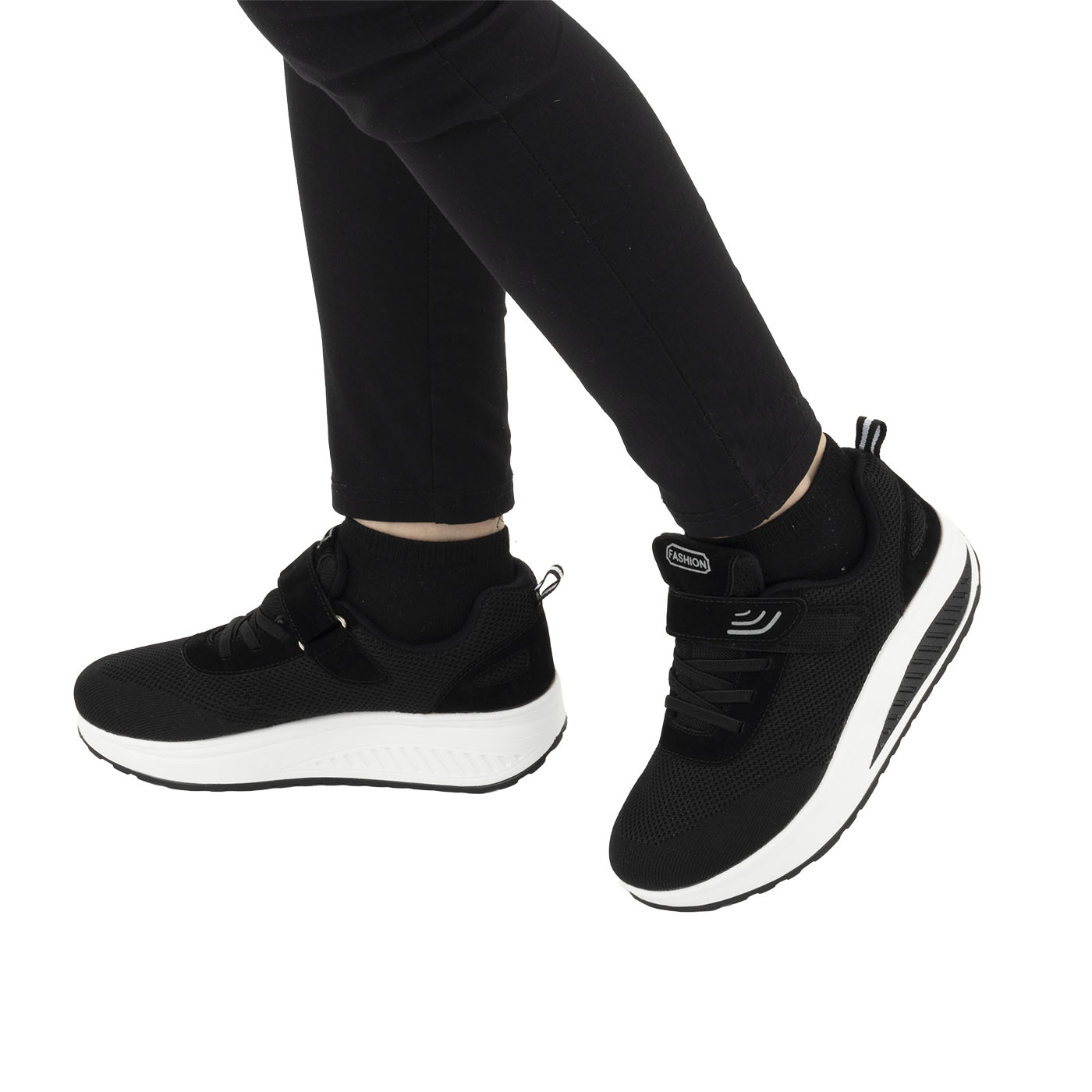 スニーカー 2