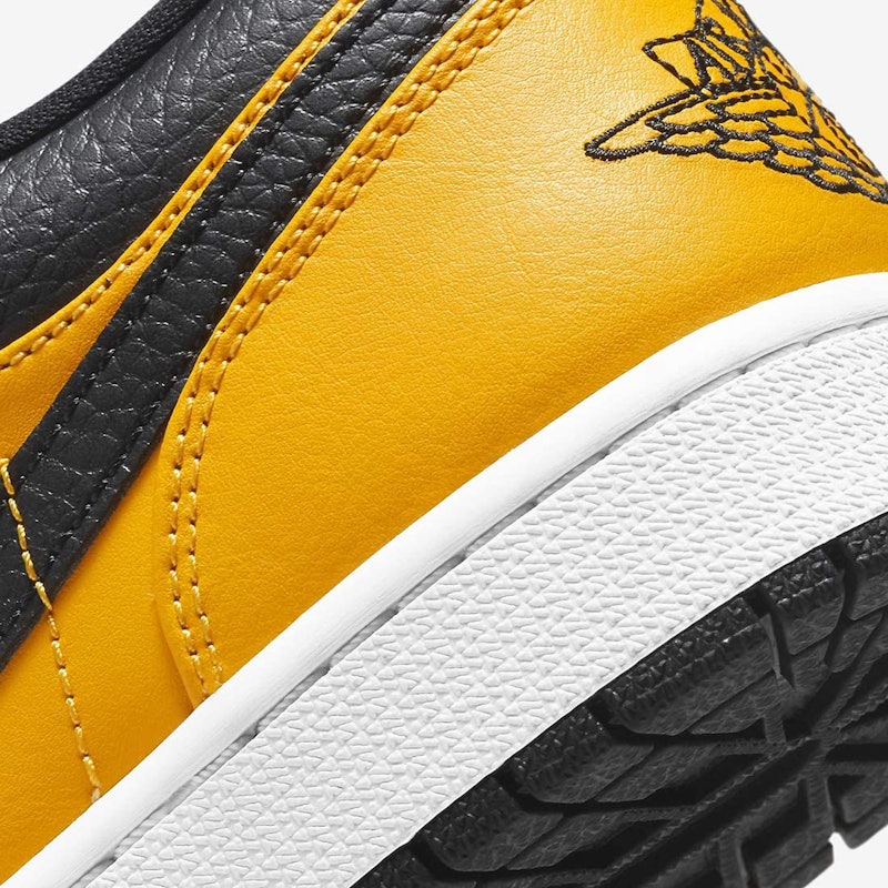 AIR JORDAN 1 LOW 8