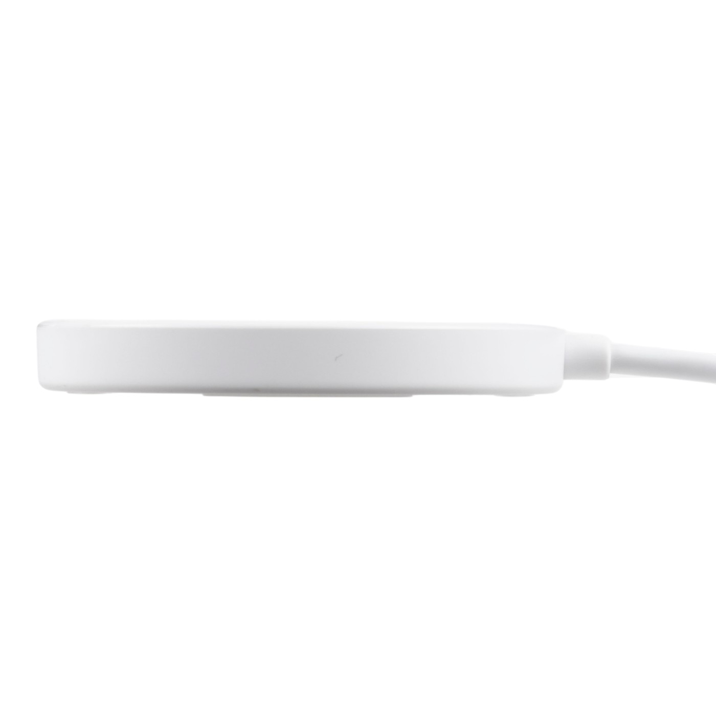 Amazon Amazonベーシック ワイヤレス充電パッド LACC175を検証レビュー！ワイヤレス充電器の選び方も紹介 3