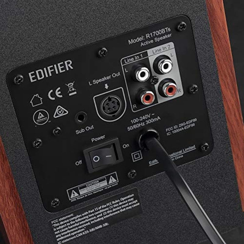 R1700BT 5