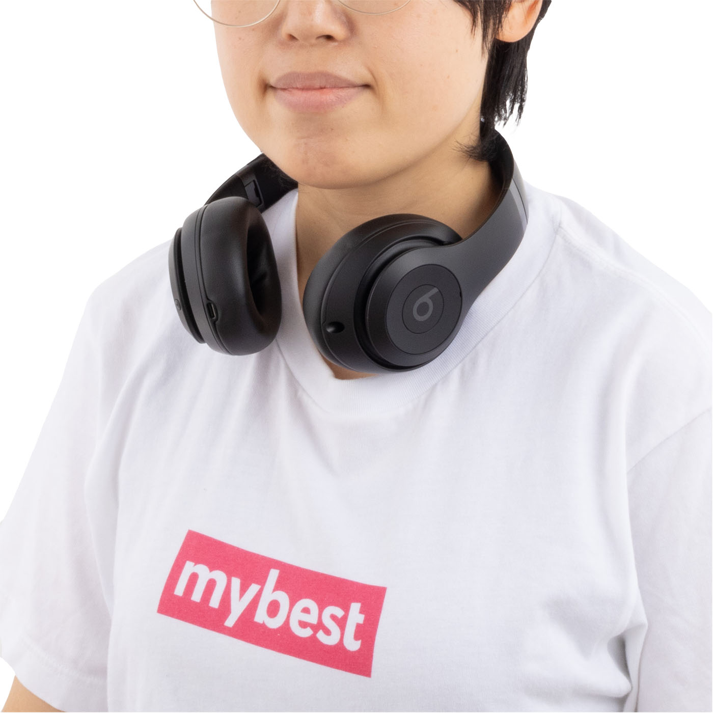 Beats Studio Pro 12