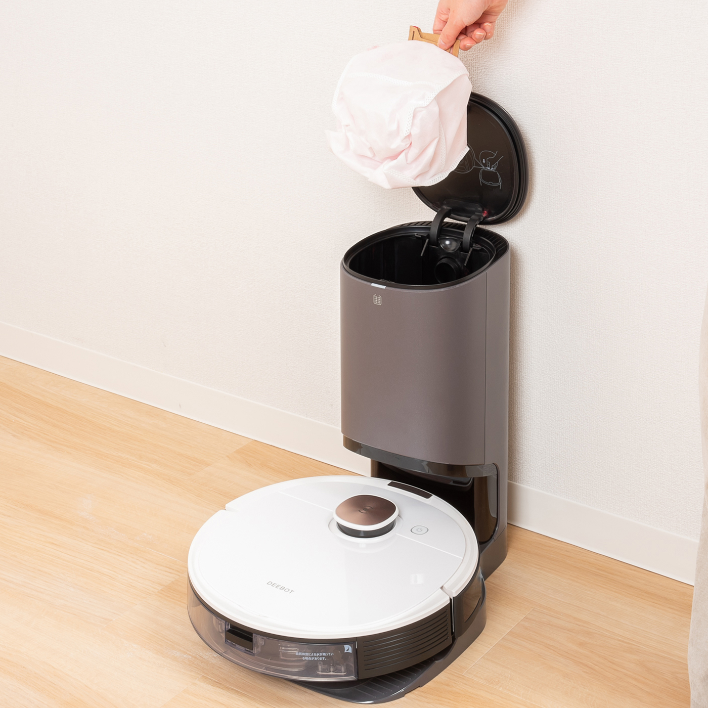 DEEBOT OZMO T8＋ 8