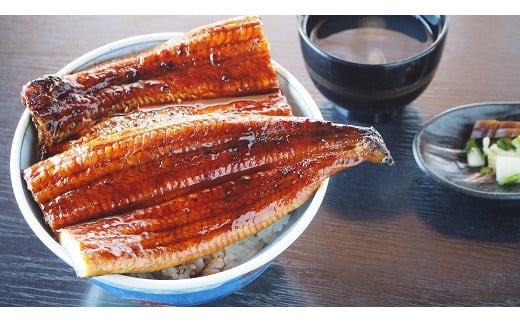 愛知県三河一色産 うなぎ蒲焼き 2