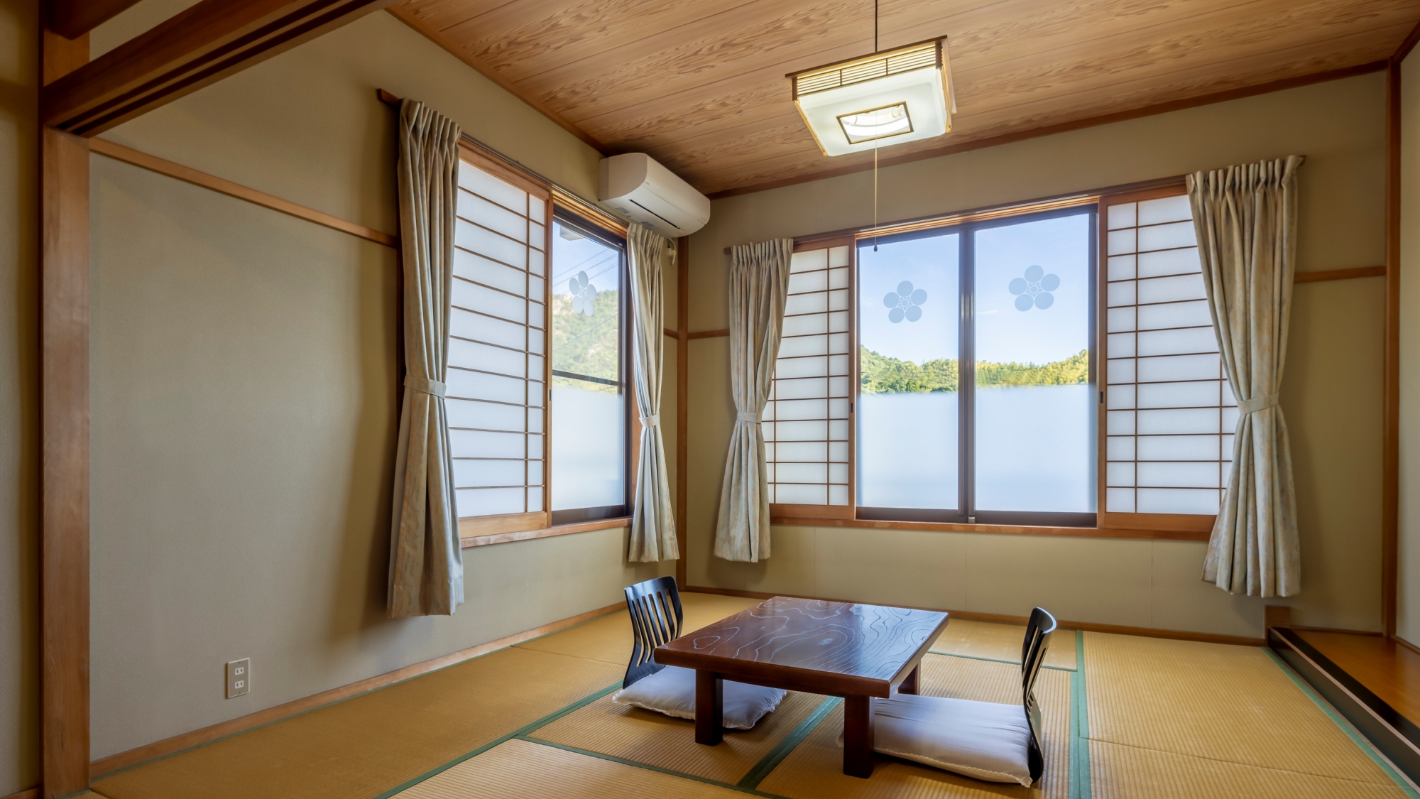 旅館さわき 4