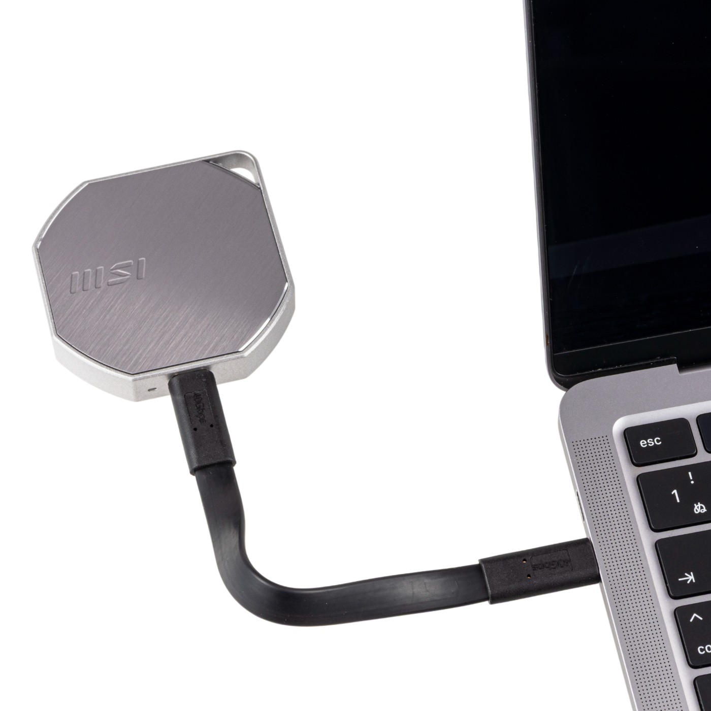 マグネット固定式 ポータブル SSD 2