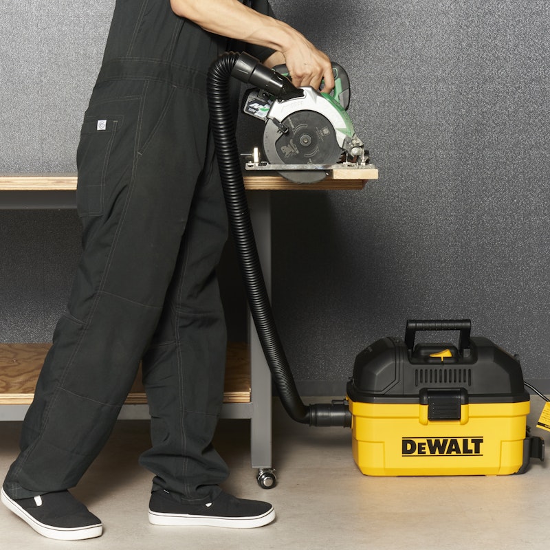 DEWALT 乾湿両用バキュームクリーナー 4