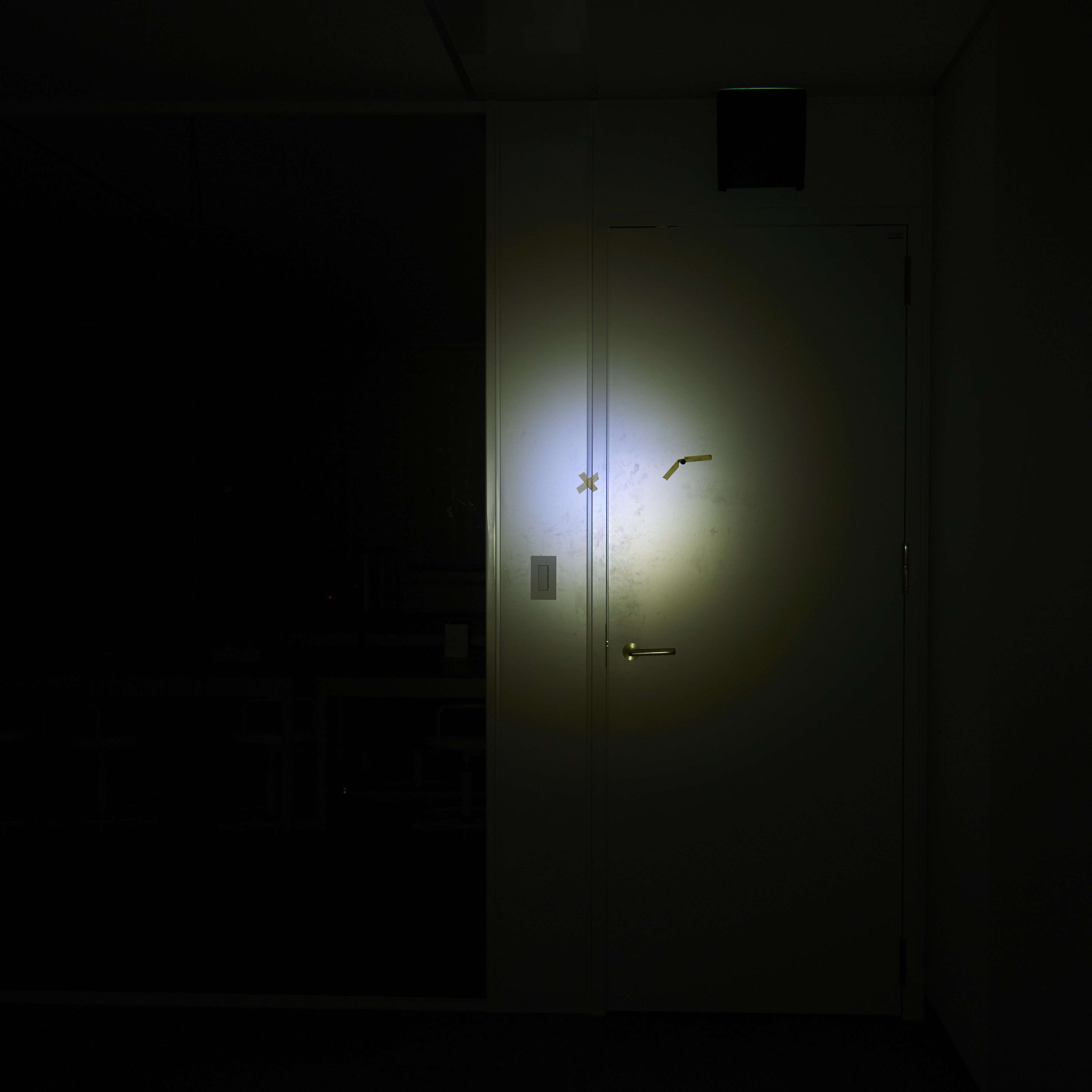 残量チェック機能付き 電池がどれでもライト 9