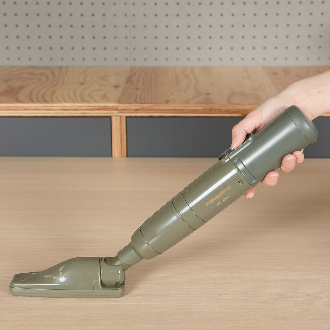 パナソニック ハンディスティック掃除機を全19商品と比較 口コミや評判を実際に使ってレビューしました Mybest