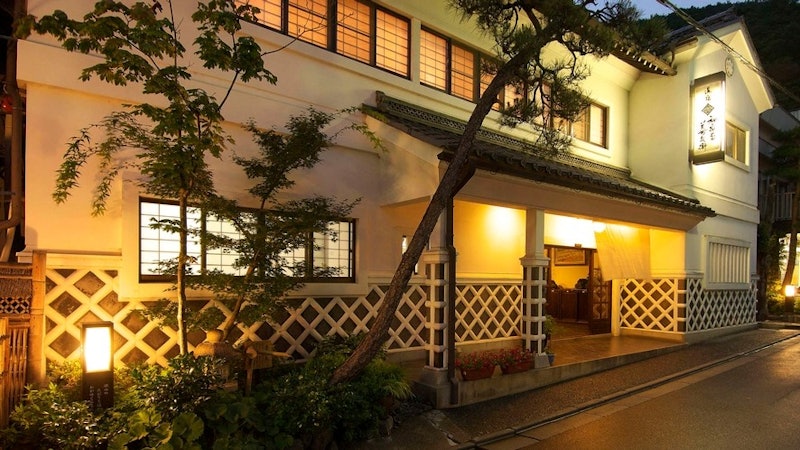 湯宿 和泉屋善兵衛 1