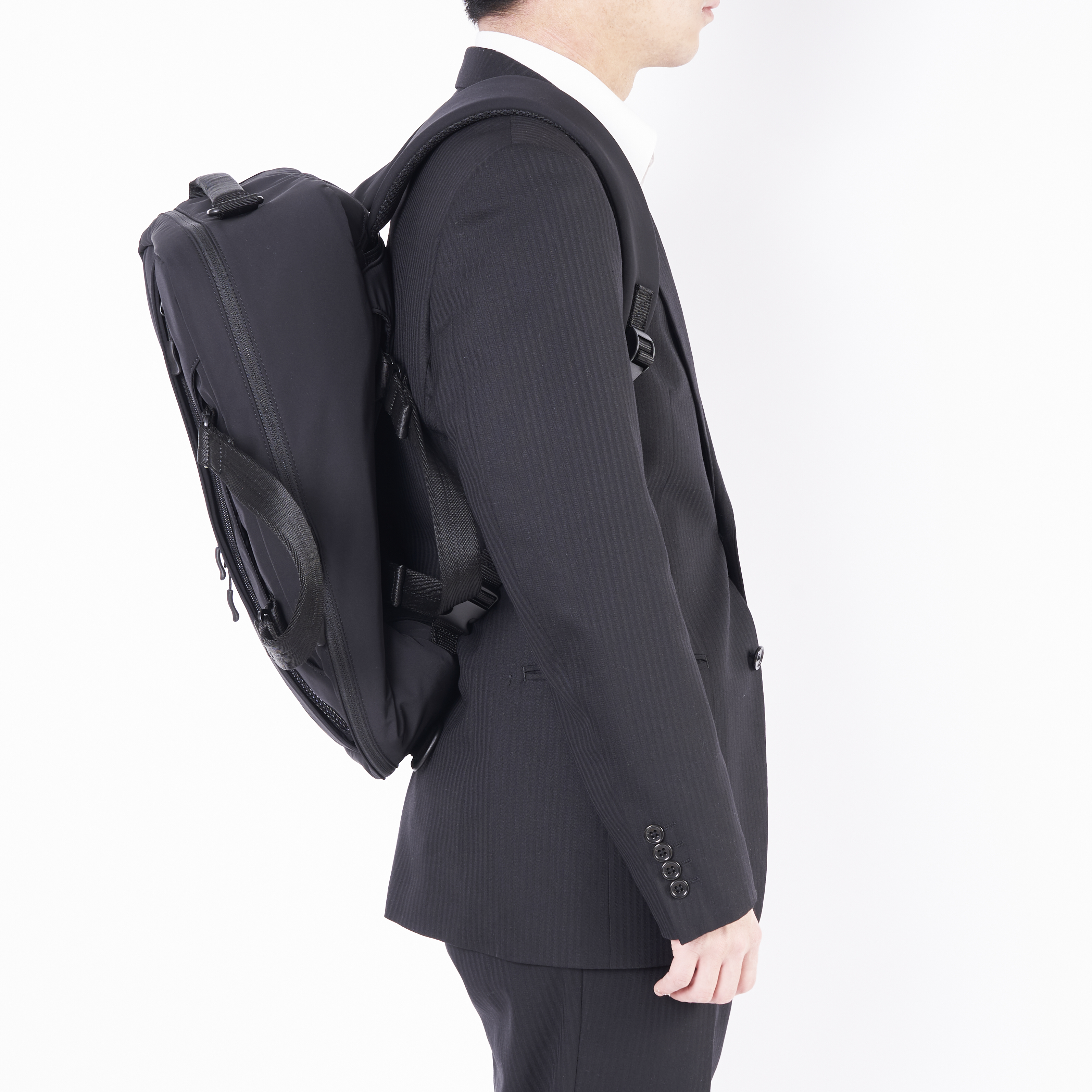 LES MUES モバイルスペース 軽量3WAYバッグ 15