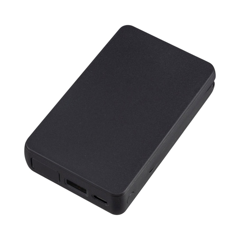 準固体電池採用 ACモバイルバッテリー 1
