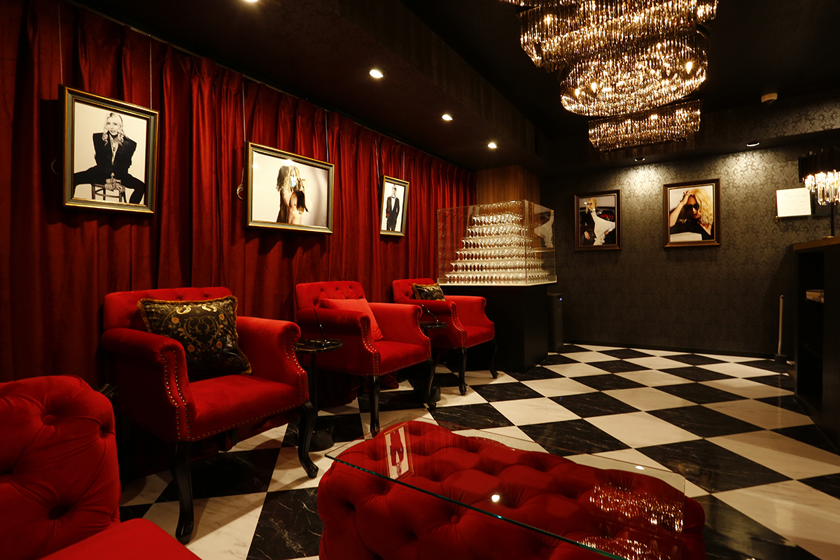 ROLAND Beauty Lounge 3