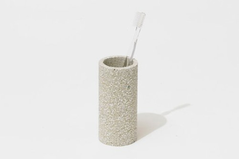 TOOTHBRUSH STAND 2