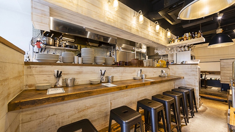 SALTY Oyster house 6