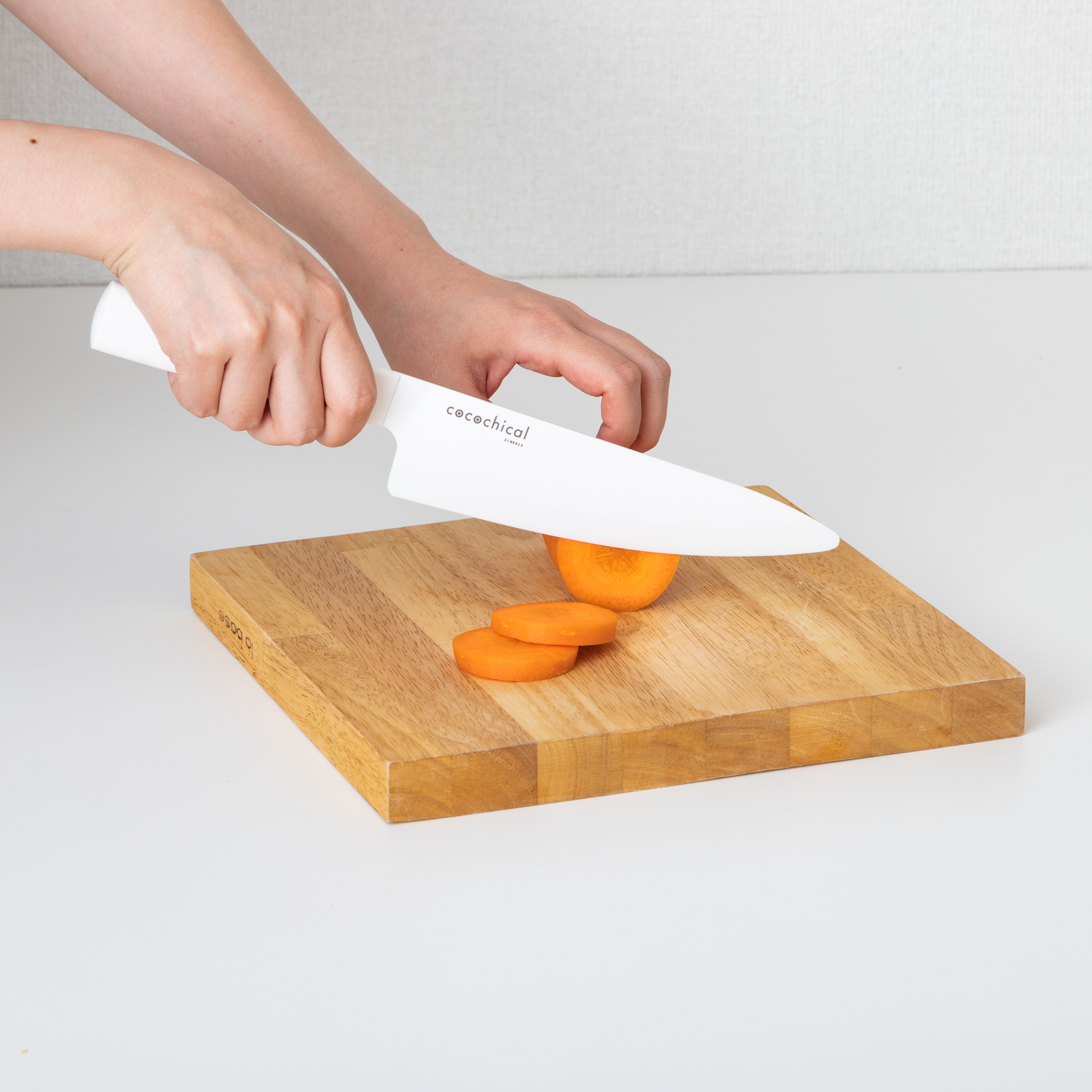 京セラ ココチカル セラミック 牛刀 clk-180をレビュー！クチコミ