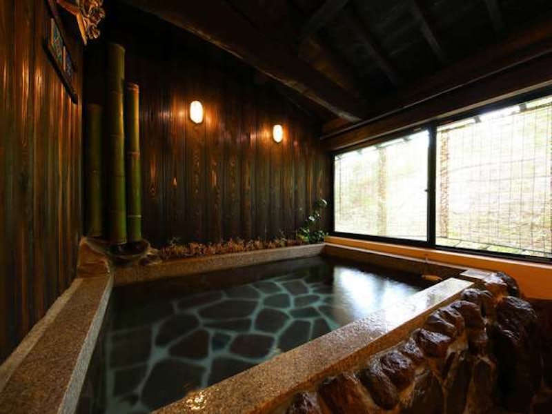 和モダンな温泉旅館 湯布院らんぷの宿 10