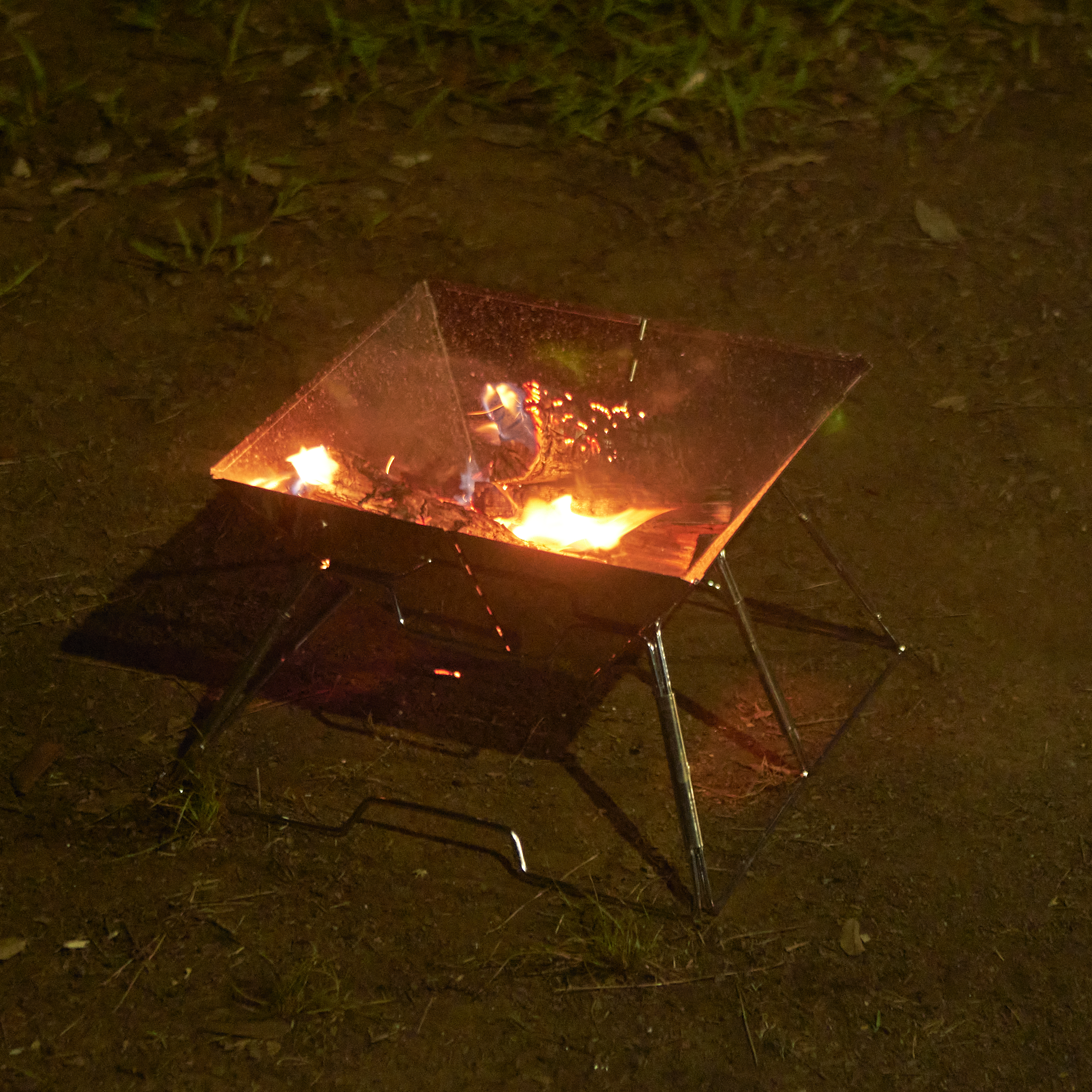 Moon Lence 焚き火台 A100を全10商品と比較 口コミや評判を実際に使ってレビューしました Mybest