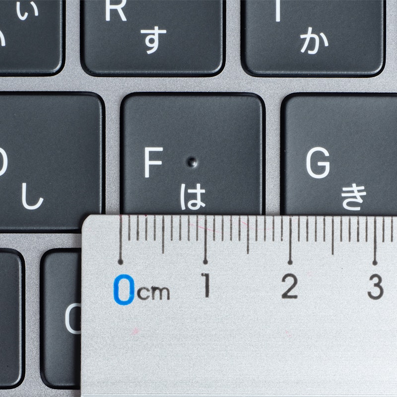 13インチMacBook Air (M1) 5