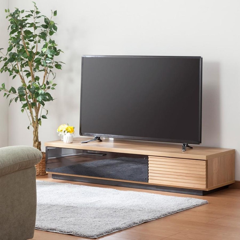 前板に天然木アルダー材を使用した高級感のある幅150cmテレビ台(W150 NA) 1