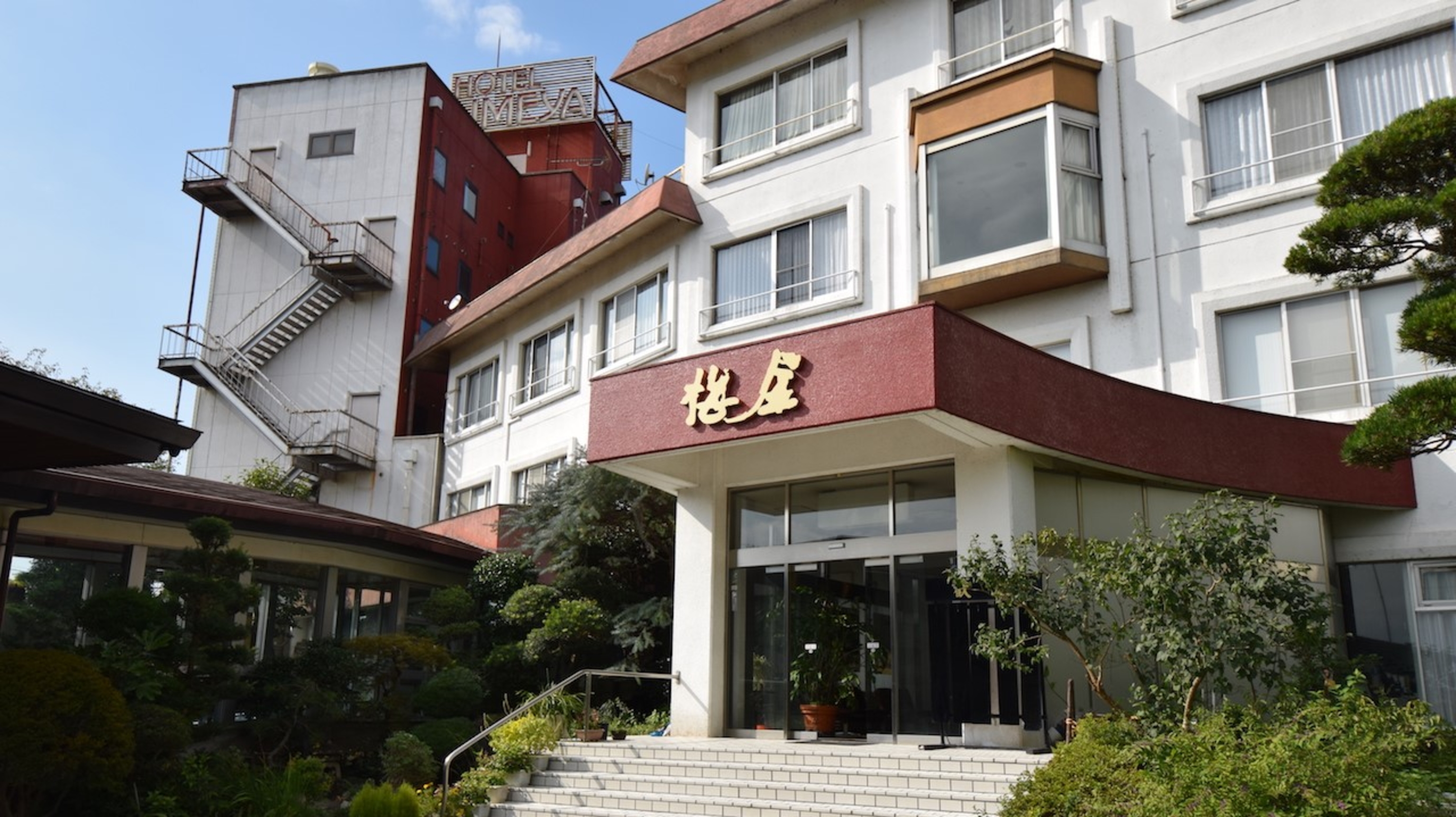 ホテルニュー梅屋 1
